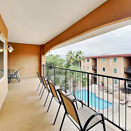 Brass Rail 311 Apartamento